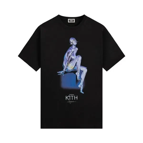 Noxx Чоловіча футболка з принтом Kith For Nanzuka Gallery Sorayama, Чорний Noxx Чоловіча футболка з принтом Kith For Nanzuka Gallery Sorayama, Чорний